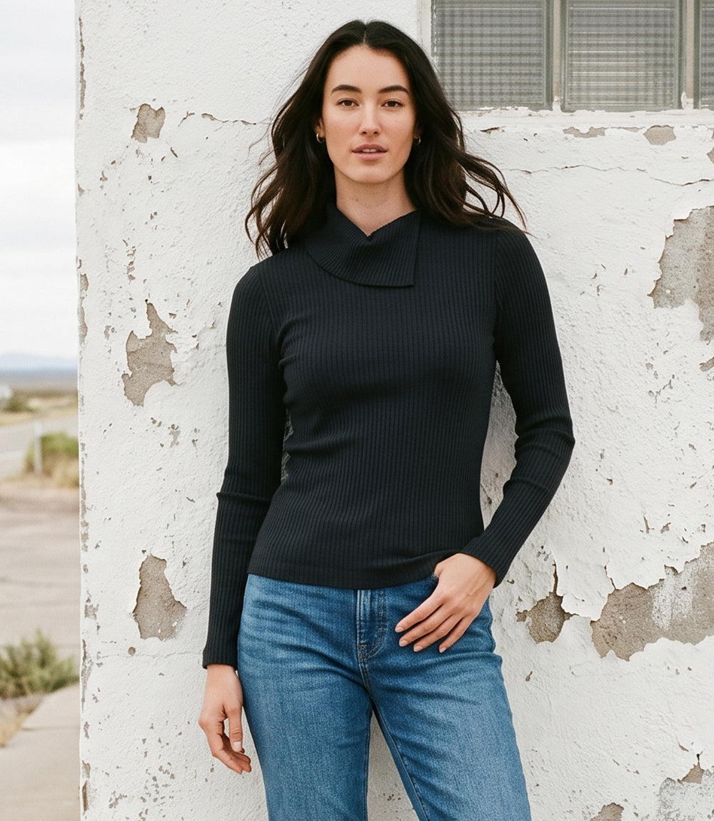 Wide Ribbed Long Sleeve Split Neck Top
