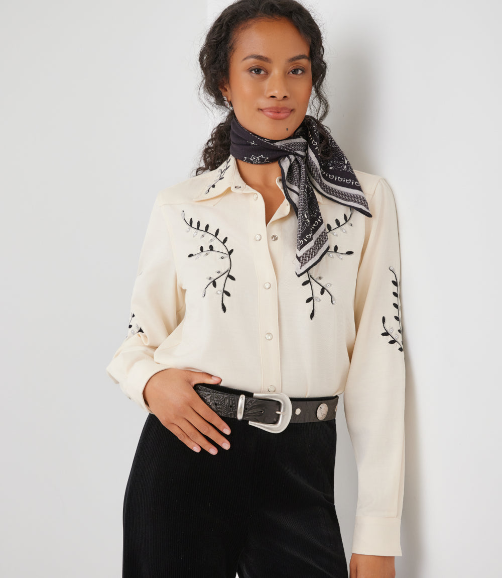 Long Sleeve Embroidered Western Button-Up Shirt