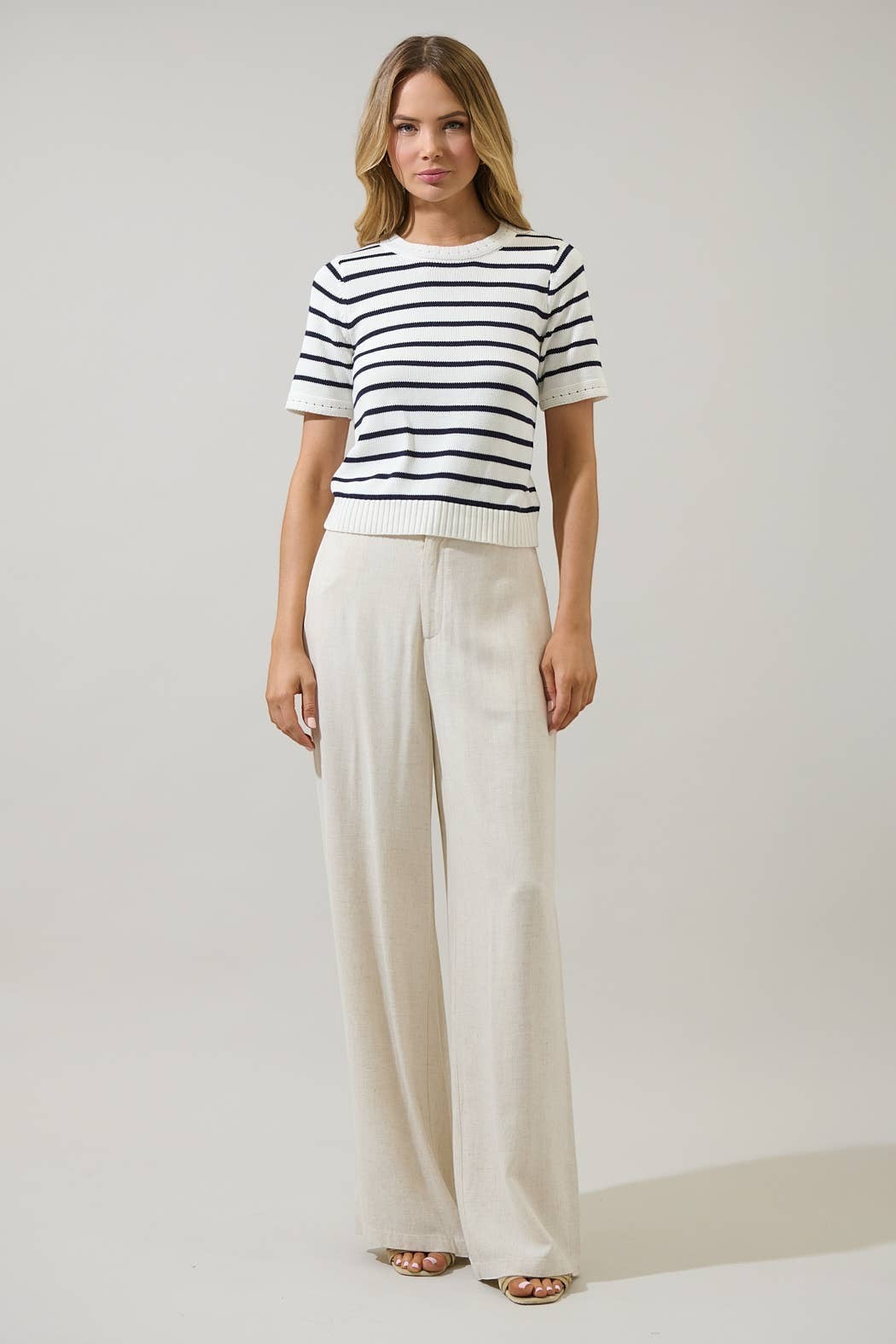 CAL JUNE white and navy striped short-sleeve knit top with crew neck and 100% cotton material.