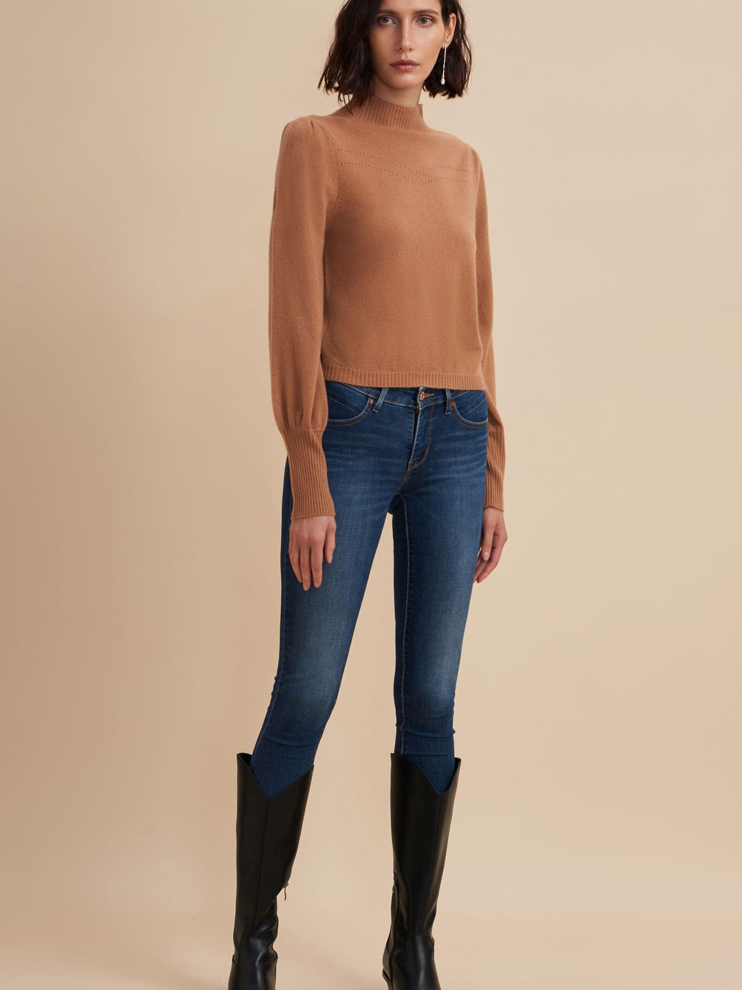 puff-sleeve knit top for women