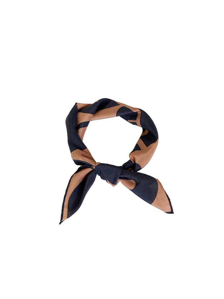 black wardrobe essential for women