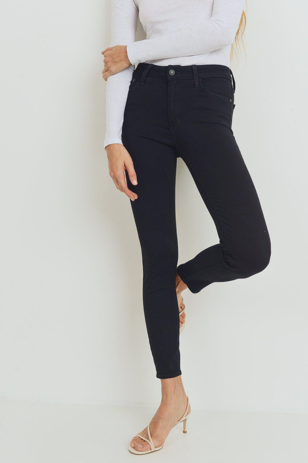 black wardrobe essential for women
