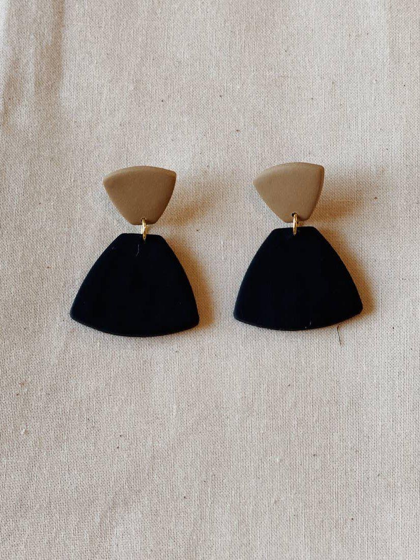 wardrobe essential for women